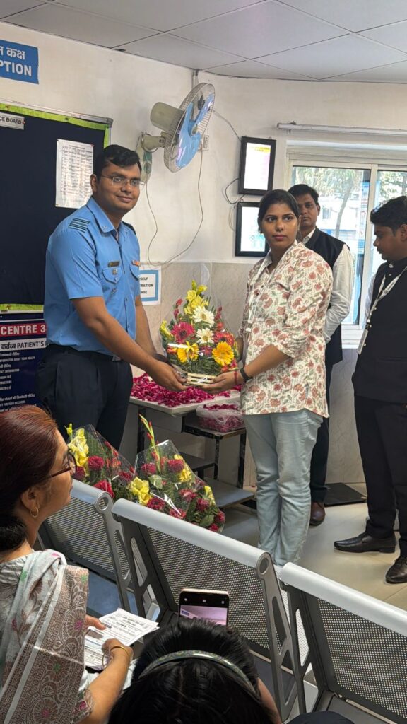 Kranti yadav State Co-ordinator Uttar Pradesh and Air force officers lucknow